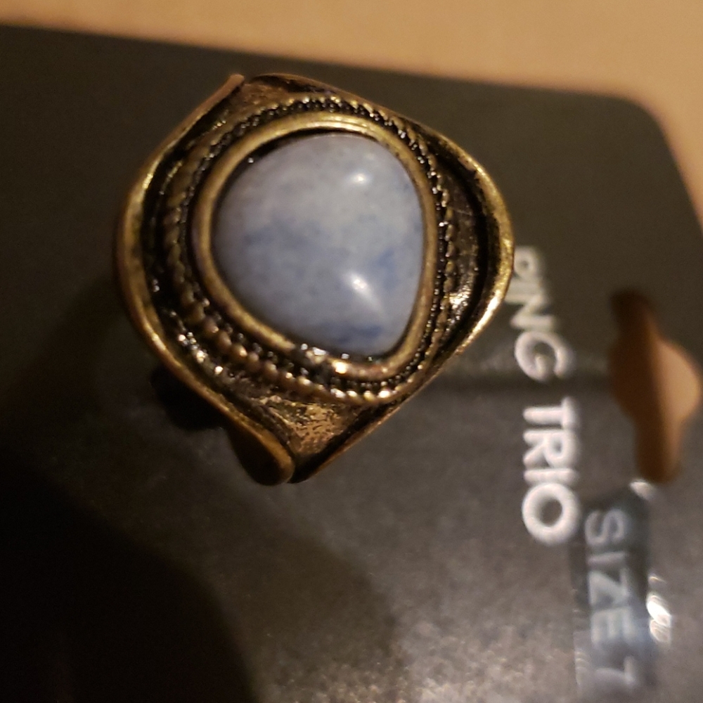 6 Rings - Picture 4 of 8
